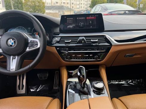 Used 2019 BMW M550i xDrive AWD/4WD image 21