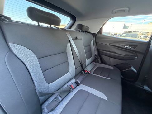 Used 2025 Chevrolet TrailBlazer LT w/ Convenience Package image 18