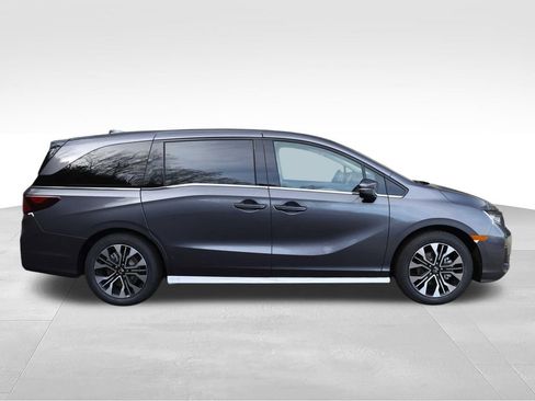 New 2026 Honda Odyssey Elite image 3