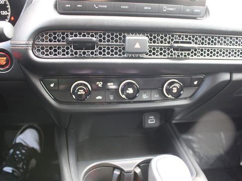 Used 2024 Honda HR-V Sport image 19