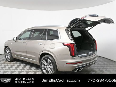 Certified 2022 Cadillac XT6 Premium Luxury w/ Technology Package image 33