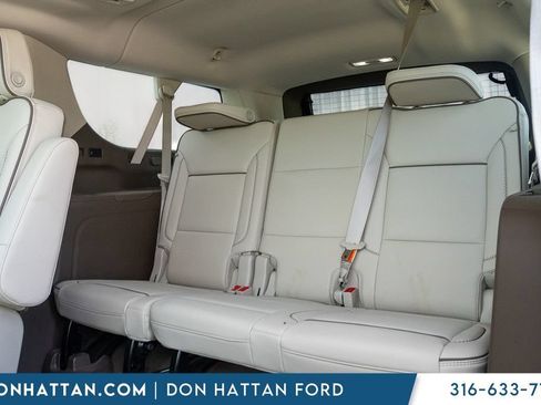 Used 2024 GMC Yukon XL Denali AWD/4WD image 24