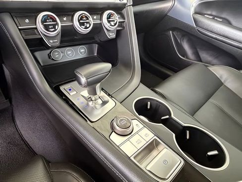 Used 2023 Genesis G70 2.0T image 28