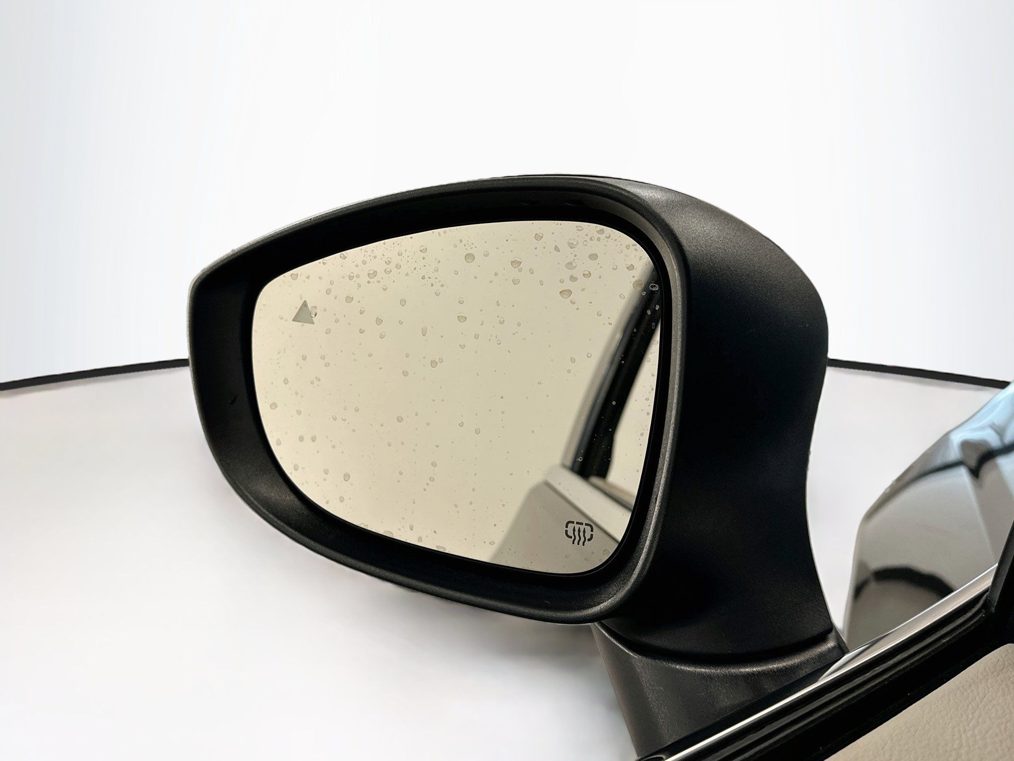 Used 2023 Chrysler Pacifica Touring-L FWD image 16