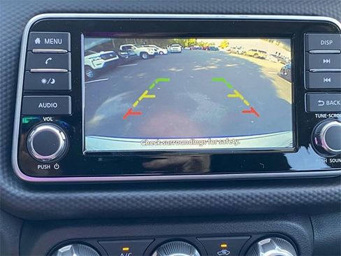 Used 2024 Nissan Kicks S image 18