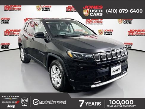 Used 2022 Jeep Compass Latitude image 1