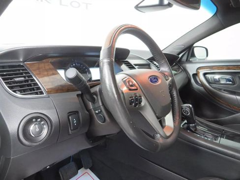 Used 2018 Ford Taurus Limited image 10