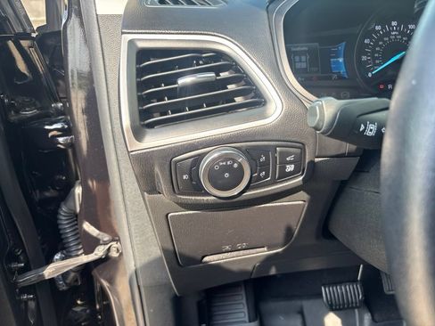 Certified 2023 Ford Edge SEL w/ Convenience Package AWD/4WD image 15