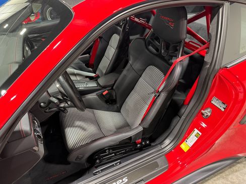 Used 2018 Porsche 911 GT2 RS RWD image 42