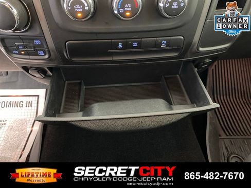 Used 2024 RAM 1500 Warlock AWD/4WD image 23