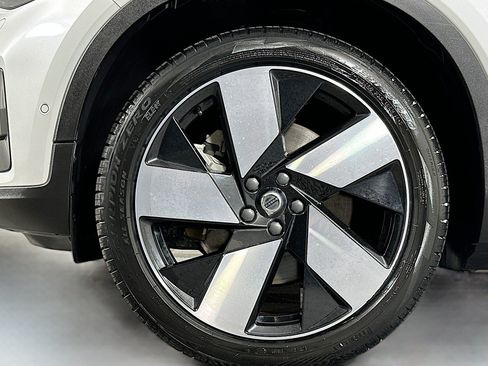 Used 2023 Volvo XC40 Recharge Ultimate w/ Protection Package Premier AWD/4WD image 11