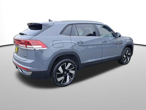 New 2025 Volkswagen Atlas Cross Sport SE image 6