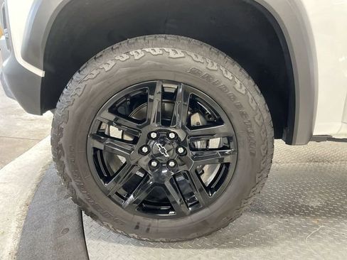 Used 2024 Chevrolet Colorado Trail Boss w/ Advanced Trailering Package AWD/4WD image 10