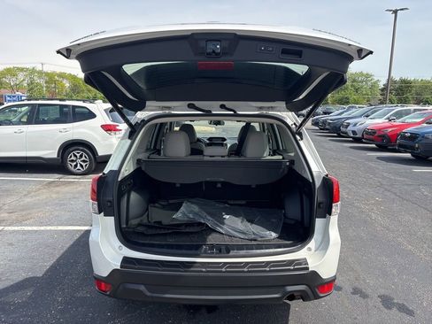 Certified 2024 Subaru Forester Premium AWD/4WD image 8