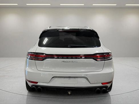 Used 2020 Porsche Macan Turbo image 4