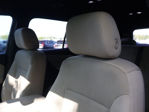 Used 2023 Chevrolet Traverse LS w/ Midnight/Sport Edition FWD image 33