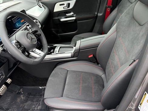 New 2026 Mercedes-Benz GLA 35 AMG 4MATIC image 10