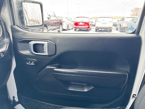 Used 2020 Jeep Wrangler Unlimited Sport S image 24