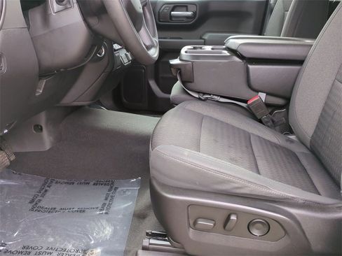 Certified 2022 Chevrolet Silverado 1500 Custom Trail Boss w/ LPO, Dark Essentials Package image 17