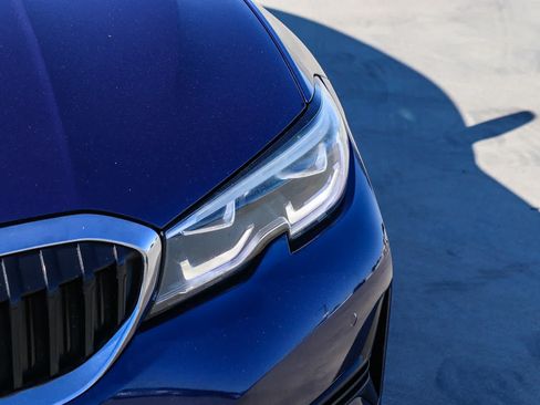 Used 2020 BMW 330i xDrive Sedan w/ Convenience Package AWD/4WD image 7