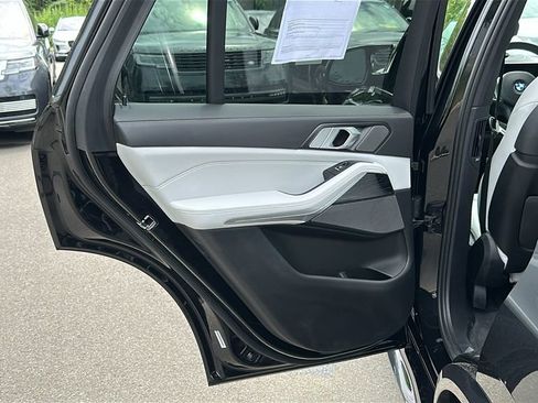 Used 2024 BMW X5 M60i w/ Climate Comfort Package image 23