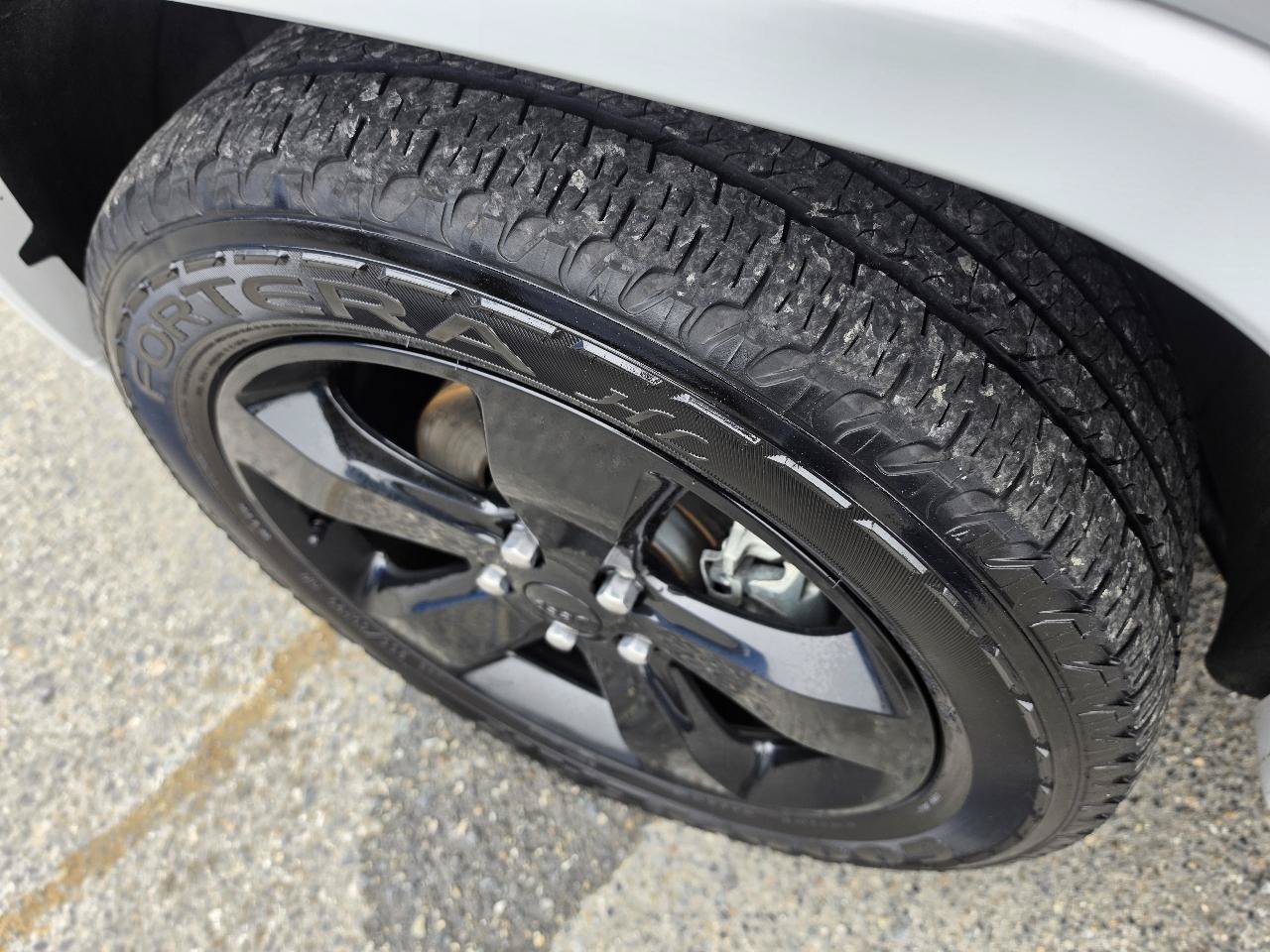 Used 2015 Jeep Grand Cherokee Altitude AWD/4WD image 40