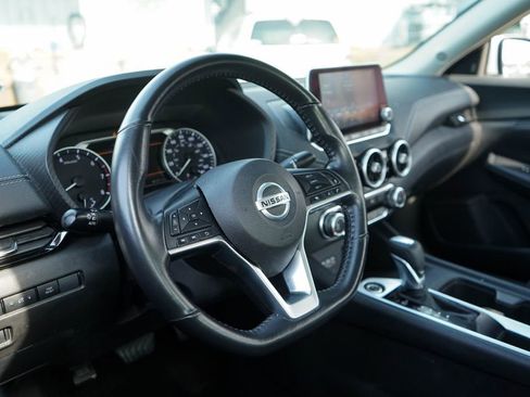 Used 2022 Nissan Sentra SV image 7