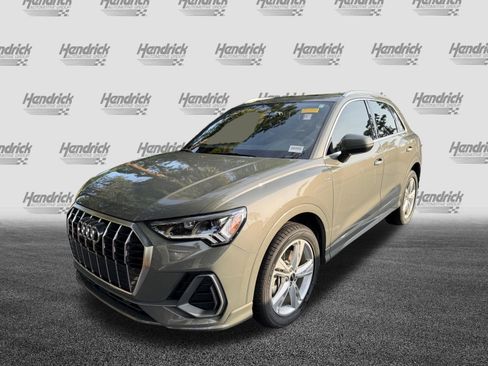 Used 2023 Audi Q3 2.0T Premium w/ Convenience Package AWD/4WD image 5