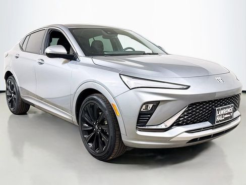 Used 2024 Buick Envista Avenir image 3