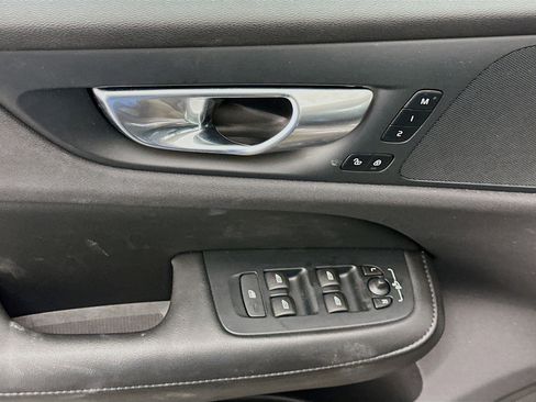 Used 2025 Volvo S60 B5 Core image 15