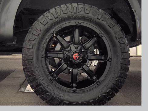 Used 2017 Ford F150 Raptor w/ Equipment Group 802A Luxury AWD/4WD image 14
