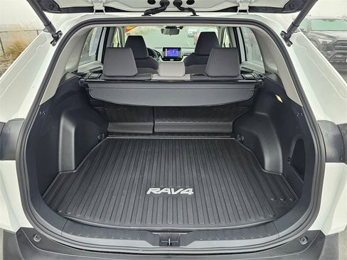 Used 2025 Toyota RAV4 XLE image 14