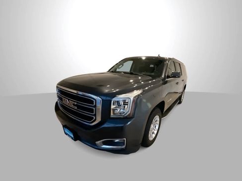 Used 2019 GMC Yukon XL SLT w/ Open Road Package image 4