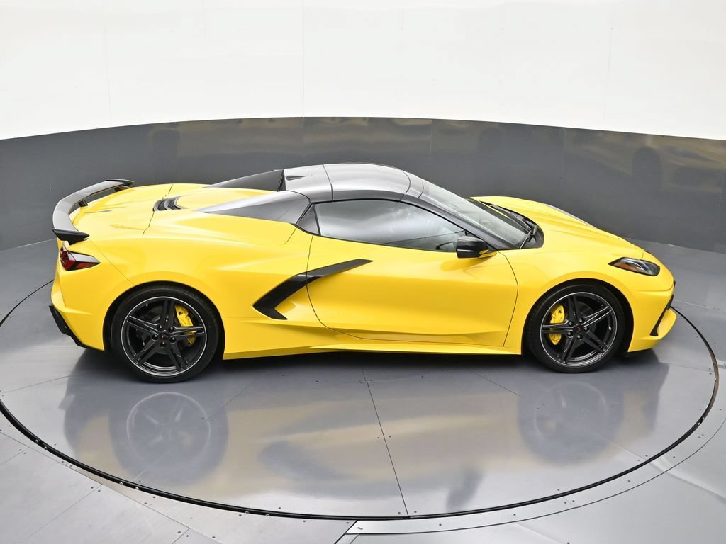 Used 2026 Chevrolet Corvette Stingray Preferred Conv w/ Stealth Interior Trim Package RWD image 17