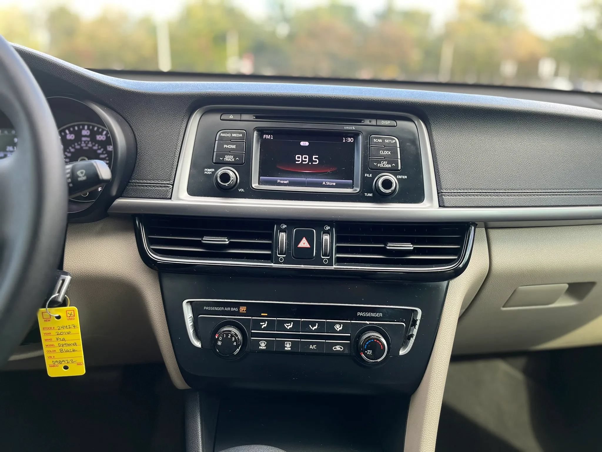 Used 2016 Kia Optima LX FWD image 15