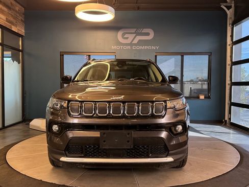 Used 2022 Jeep Compass Limited w/ Sun and Sound Group AWD/4WD image 8