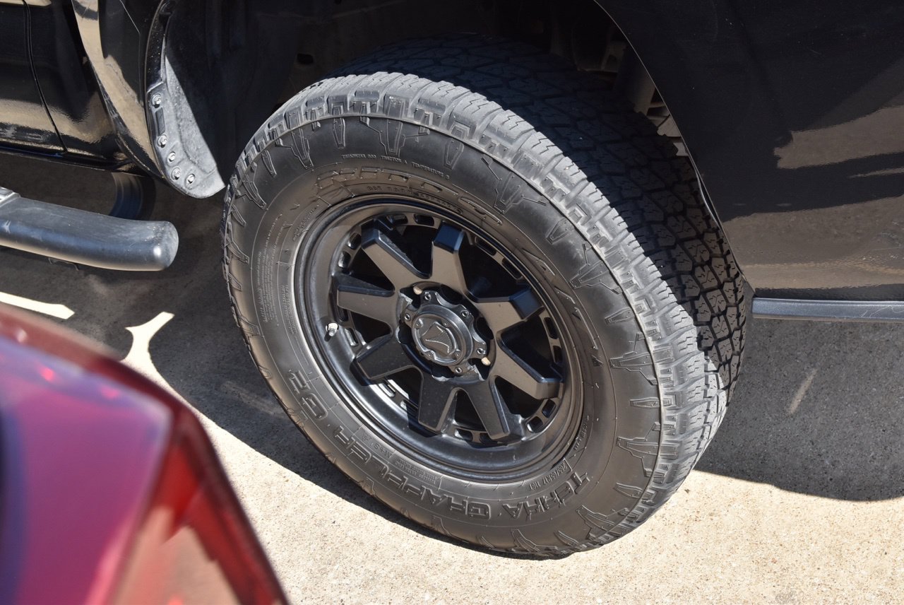 Used 2023 Toyota Tacoma SR AWD/4WD image 12