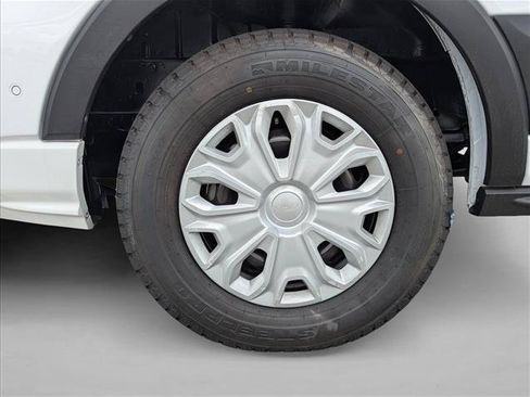 Used 2022 Ford Transit 350 XLT RWD image 9