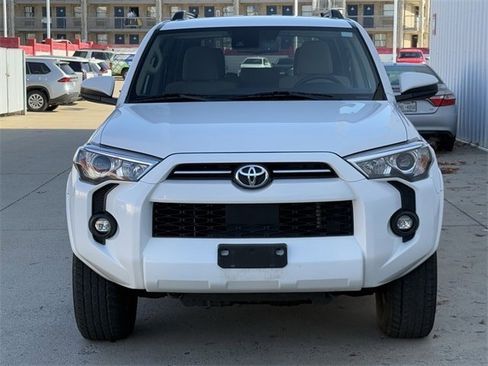 Used 2022 Toyota 4Runner SR5 image 6