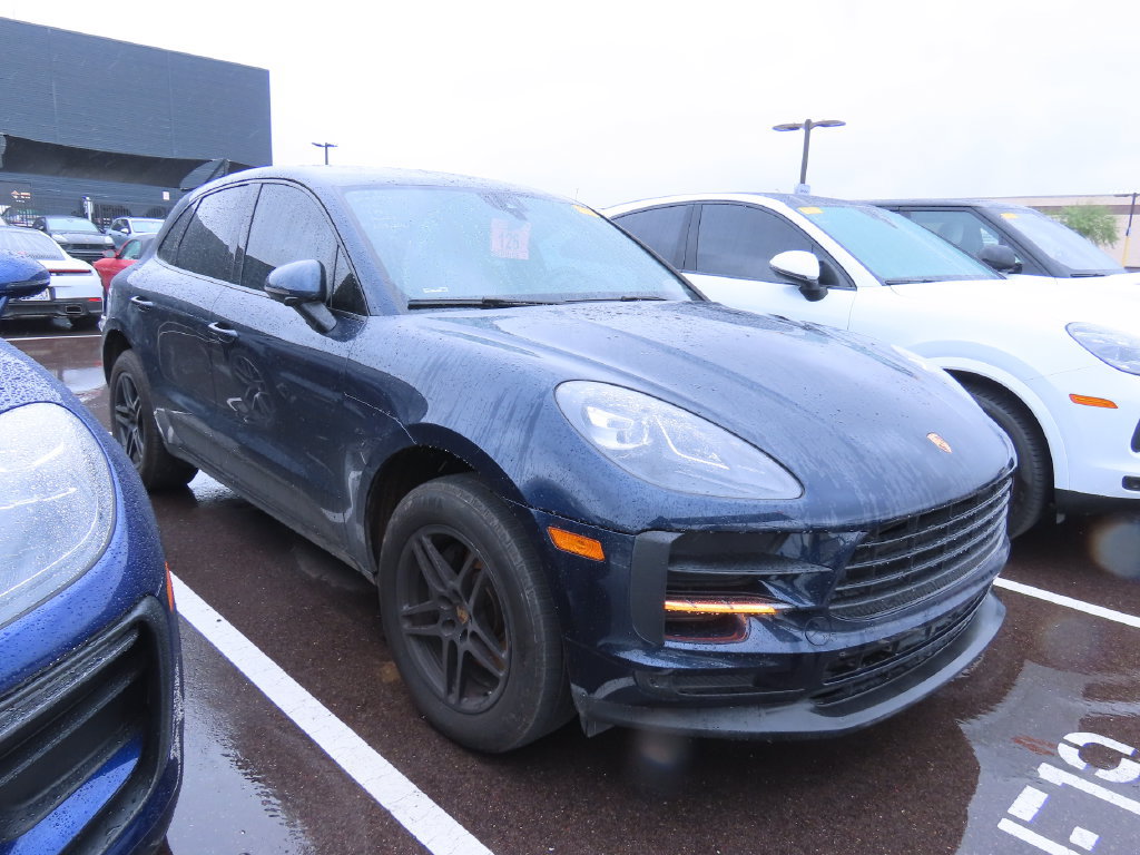 Used 2020 Porsche Macan AWD/4WD image 1
