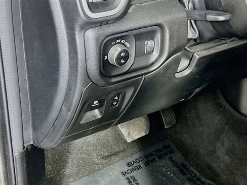 Used 2022 RAM 1500 Big Horn AWD/4WD image 10