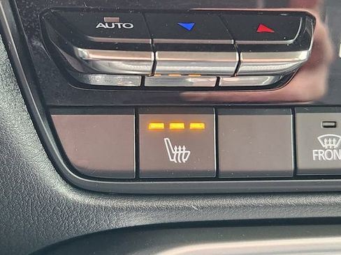 Used 2025 MAZDA CX-70 Plug-In Hybrid w/ Premium Pkg image 25