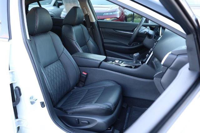 Certified 2023 Nissan Maxima Platinum w/ Sport Mat Group FWD image 27