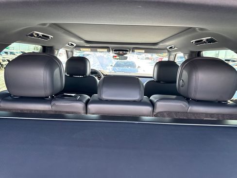 Used 2025 Land Rover Range Rover Sport SE image 10