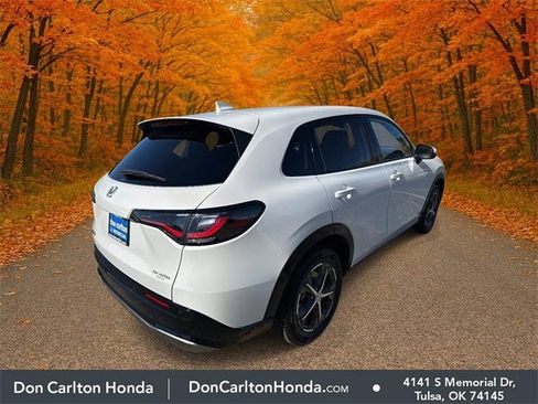 Certified 2025 Honda HR-V EX-L image 4
