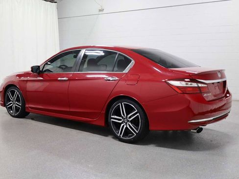 Used 2016 Honda Accord Sport image 3