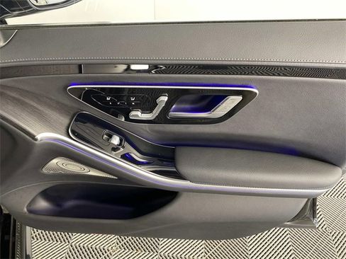 Used 2022 Mercedes-Benz S 500 4MATIC image 25