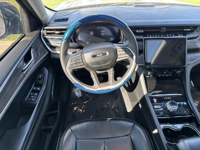 Used 2023 Jeep Grand Cherokee 4WD 4xe image 15