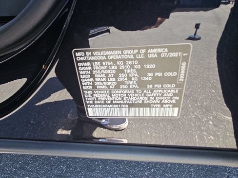 Used 2021 Volkswagen Atlas SE w/ Panoramic Sunroof Package FWD image 37
