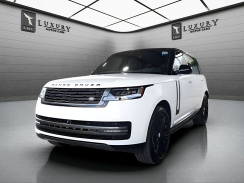 Used 2023 Land Rover Range Rover Long Wheelbase SE AWD/4WD image 4